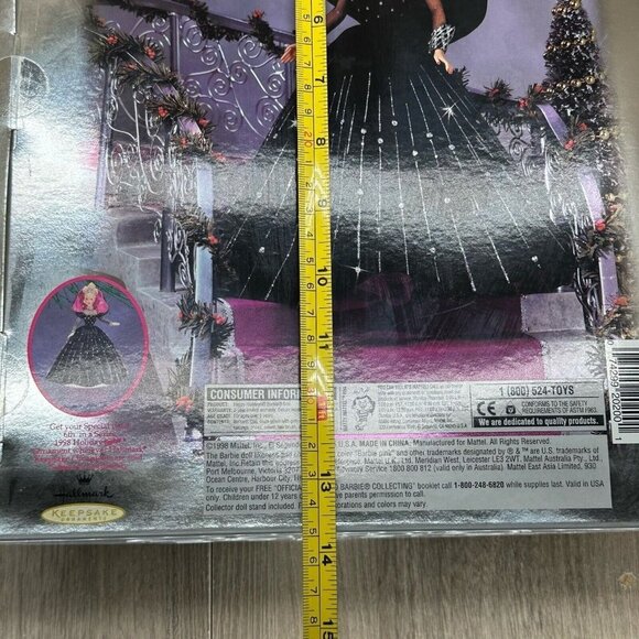 1998 Barbie Happy Holidays Fashion Doll Special Collector Edition - Mattel - Picture 8 of 8